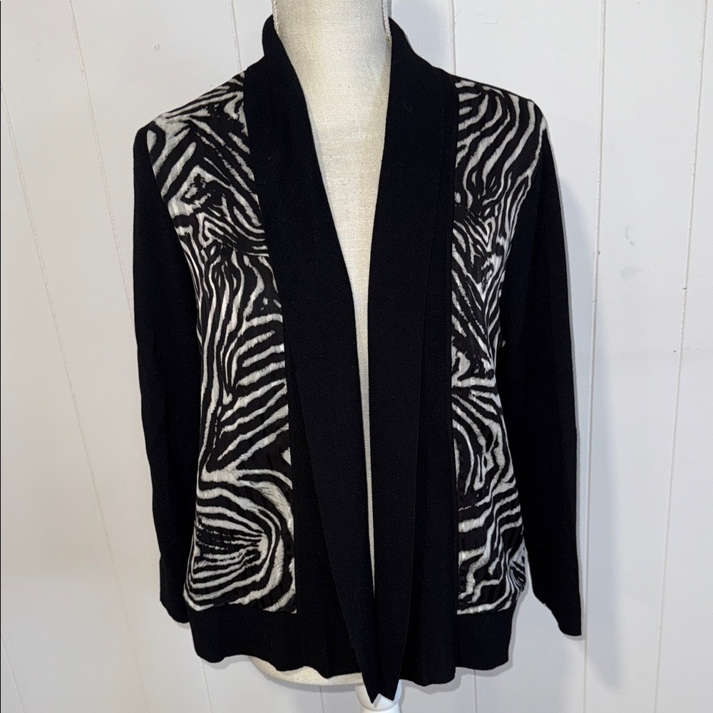 Jones New York Black and White Animal Print Cardigan